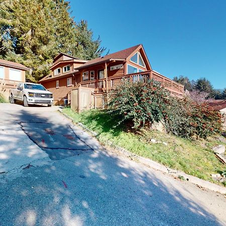 Sea Wolf Villa Carpenterville Exterior photo